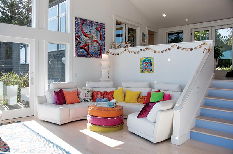 Though the home appears traditional from the outside, the interior and grounds reflect Brown Goldberg’s penchant for bold, abstract designs.