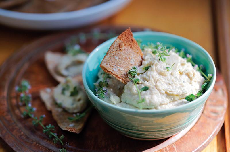 White Bean and Roasted Garlic Dip
with Homemade Pita Crisps